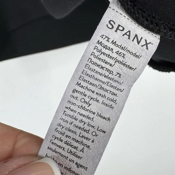 SPANX Air Essentials Quarter Zip Pullover Sweatshirt Black Size Medium - Picture 6 of 8